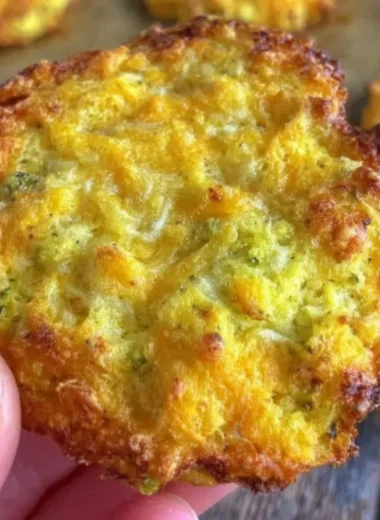Plate of crispy broccoli cheddar rounds, a low carb snack option.