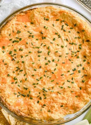 Delicious Greek yogurt buffalo chicken dip served in a bowl