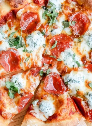 Delicious hot honey pizza with drizzled honey and spicy toppings